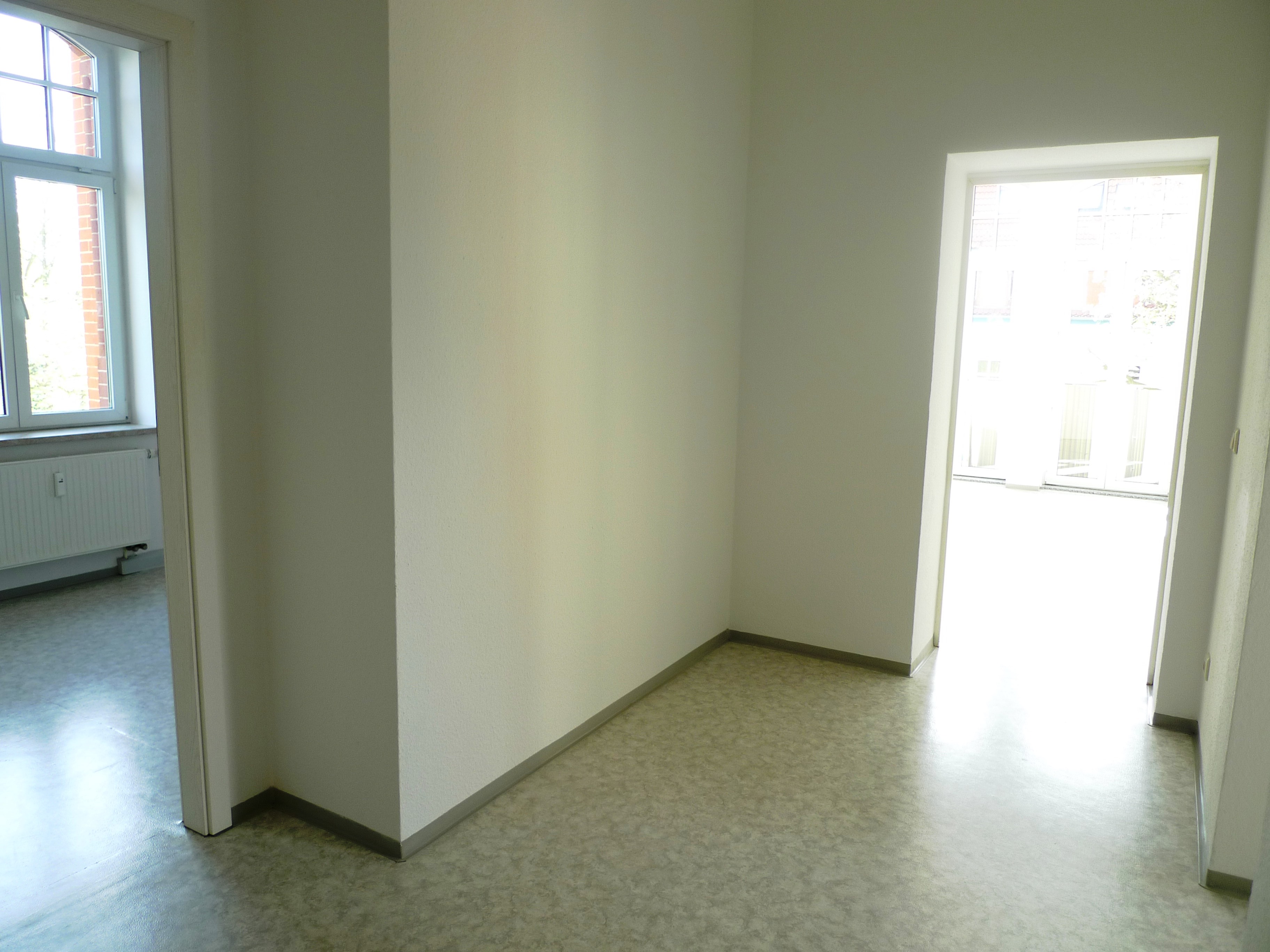 Ansicht Gera, Leo-Tolstoi-Straße 3, Schöne Drei-Raum-Wohnung im Reuß-Park   (ME B1.10)