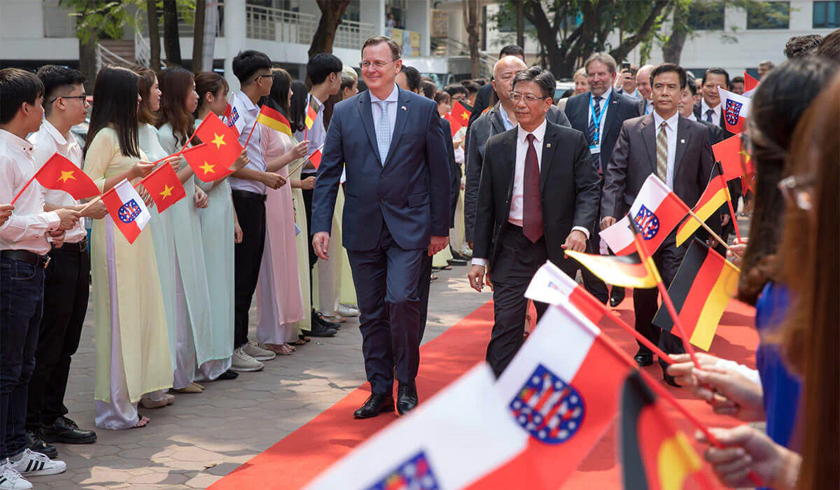 Thüringer Delegation in Vietnam und Singapur Bildbeschreibung / description: Thüringer Delegation in Vietnam und Singapur